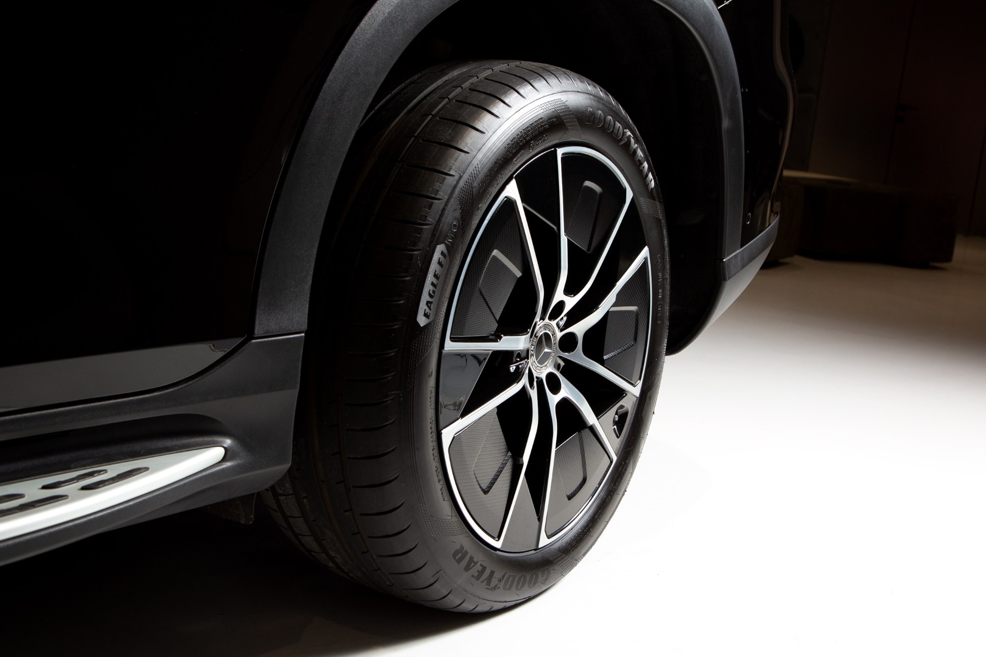 Mercedes-Benz EQS SUV