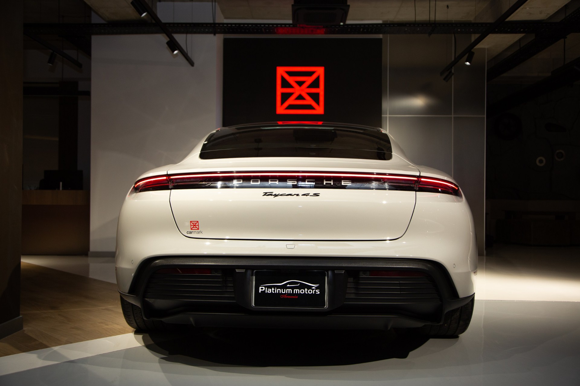 Porsche Taycan 4S