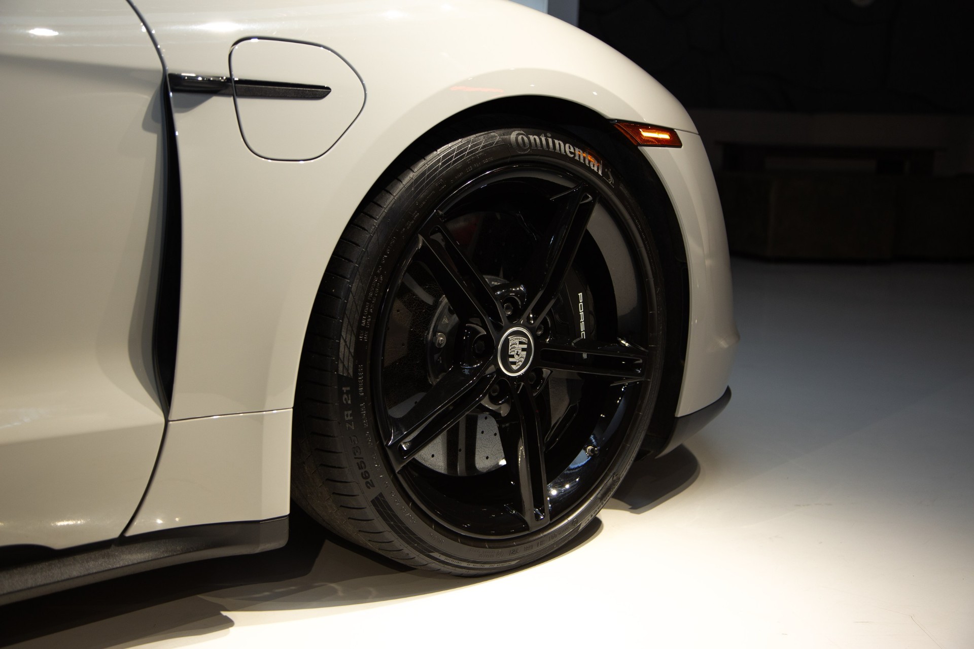Porsche Taycan 4S