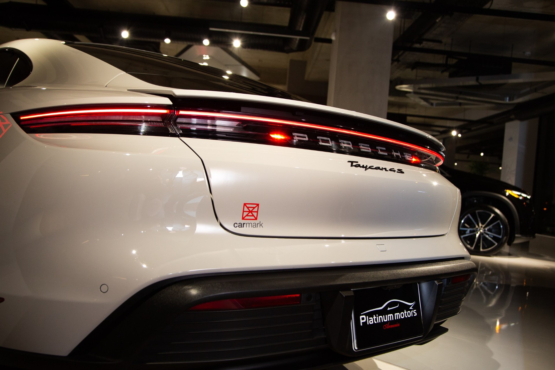 Porsche Taycan 4S