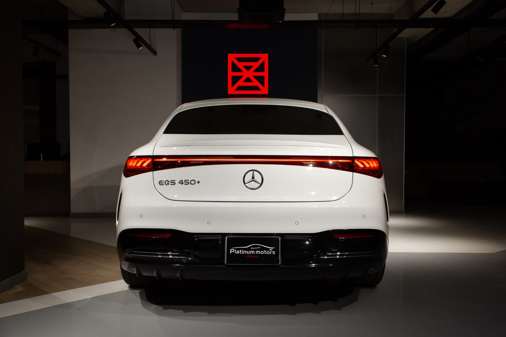 Mercedes-Benz EQS 450+