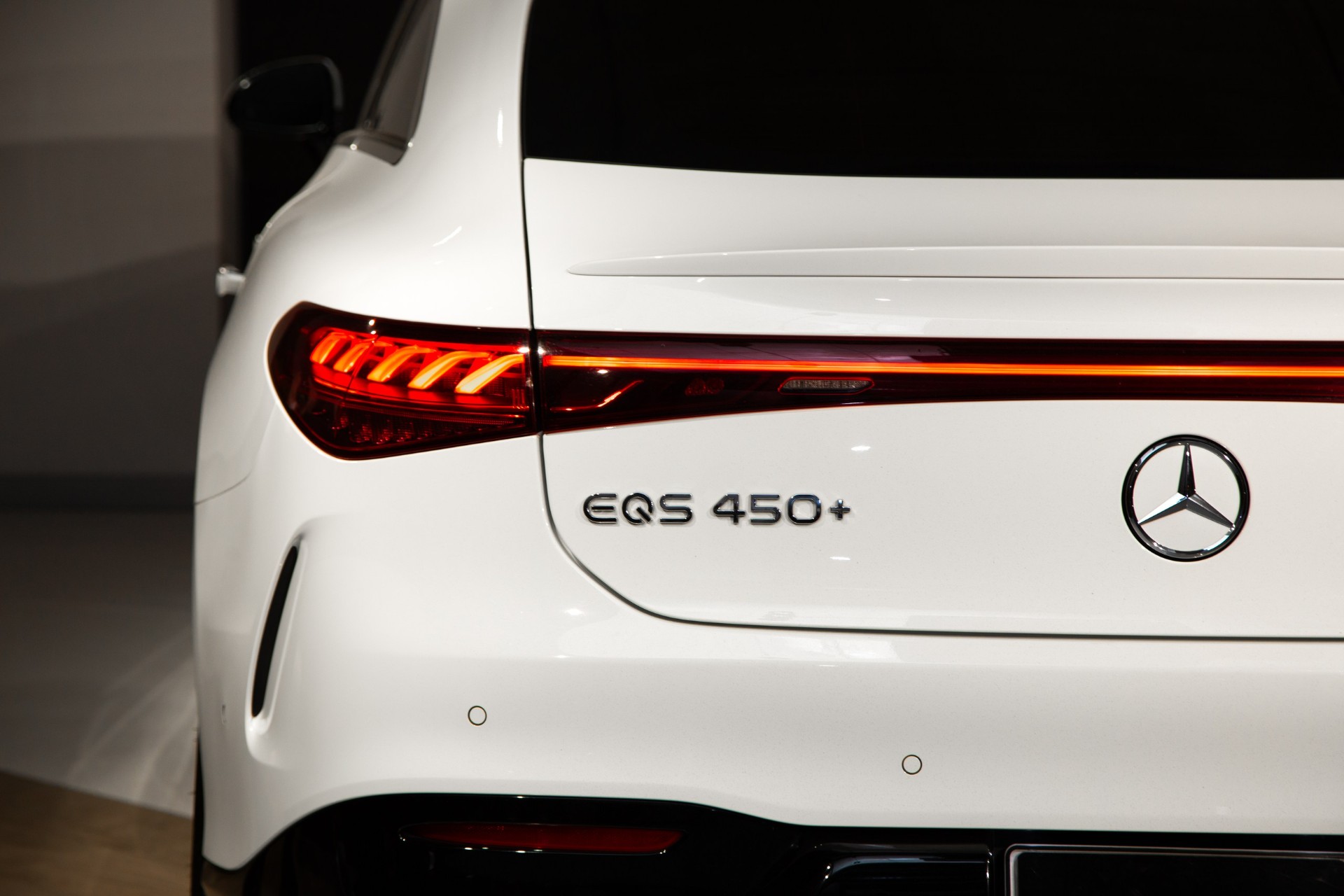 Mercedes-Benz EQS 450+