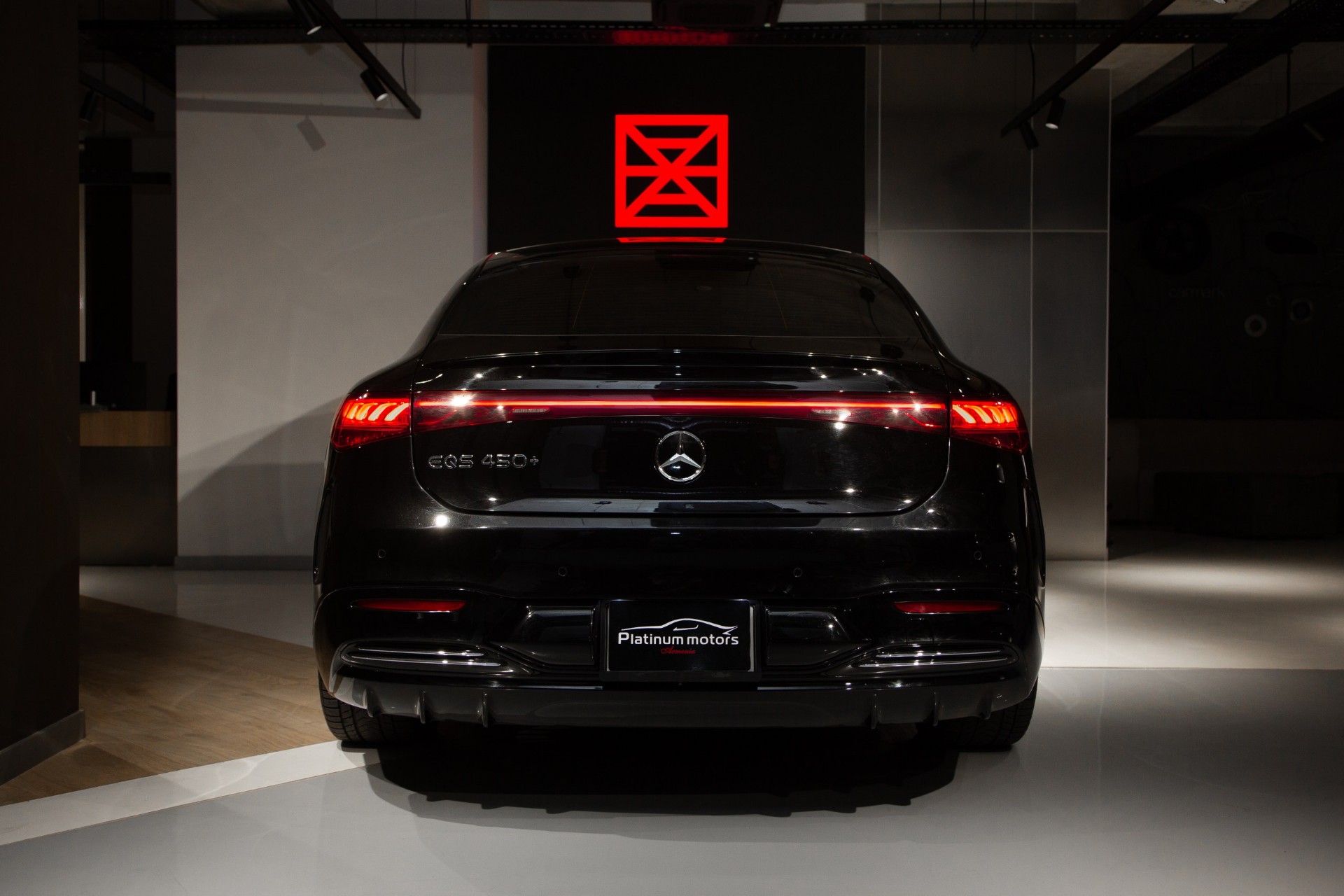 Mercedes-Benz EQS