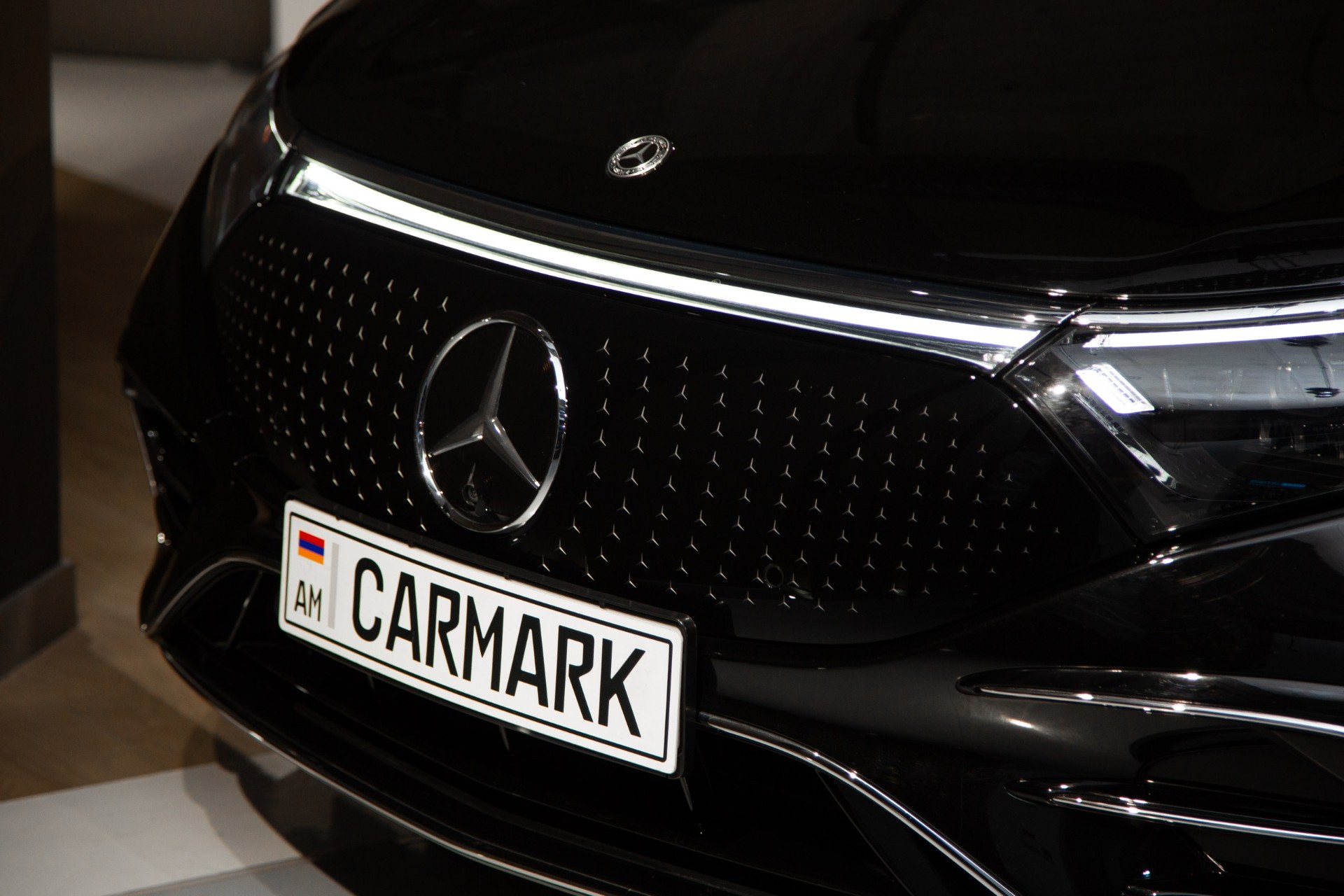 Mercedes-Benz EQS
