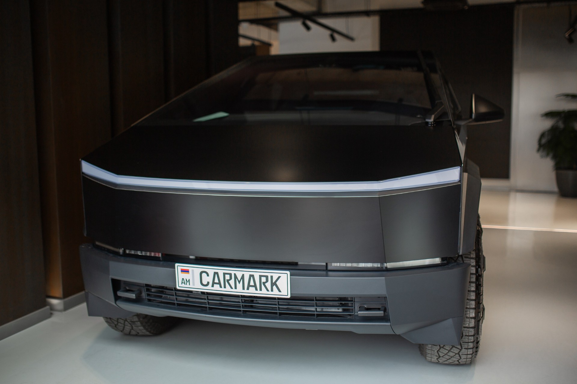 2024 Tesla Cybertruck 