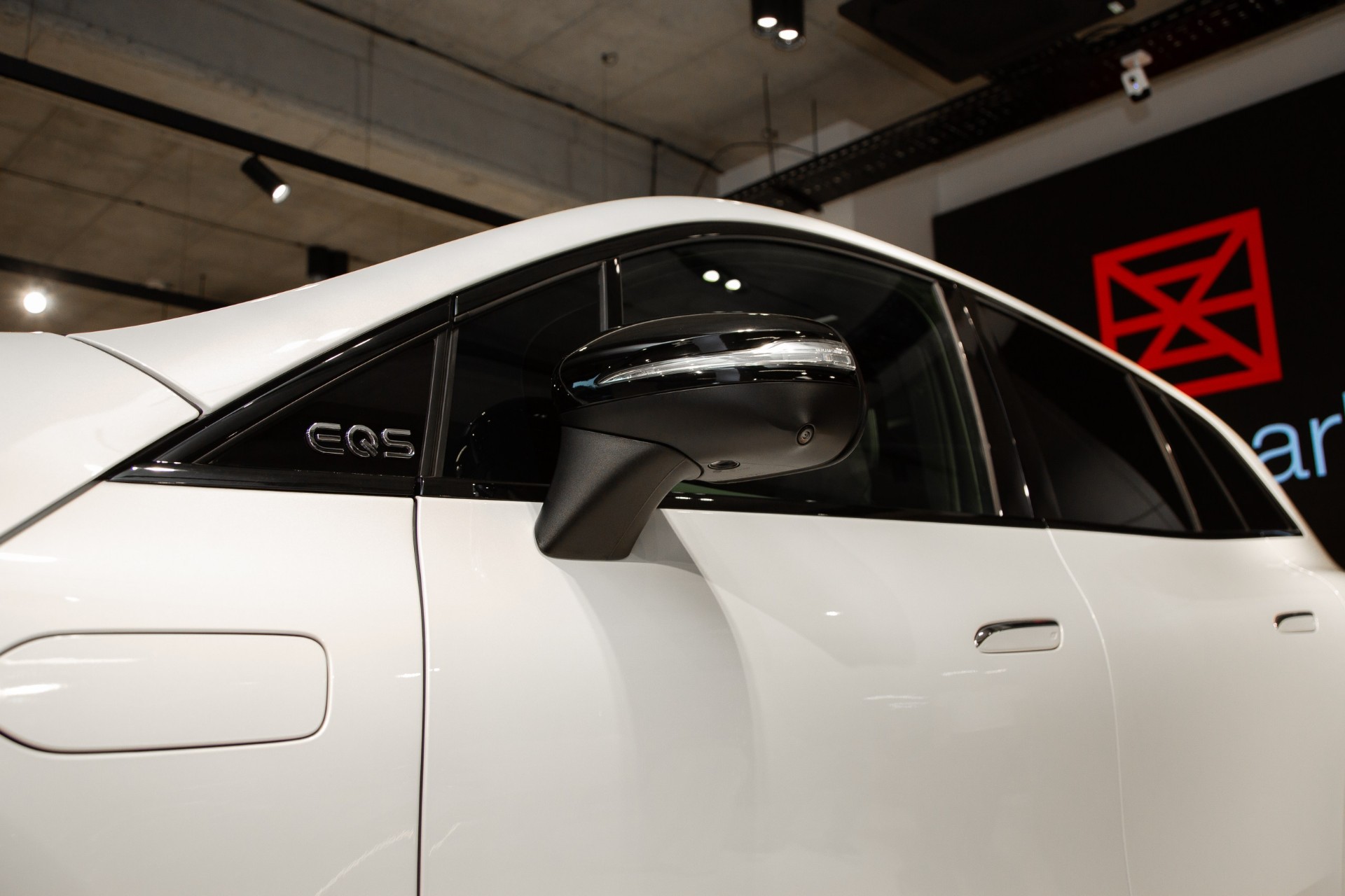Mercedes-Benz EQS 450+