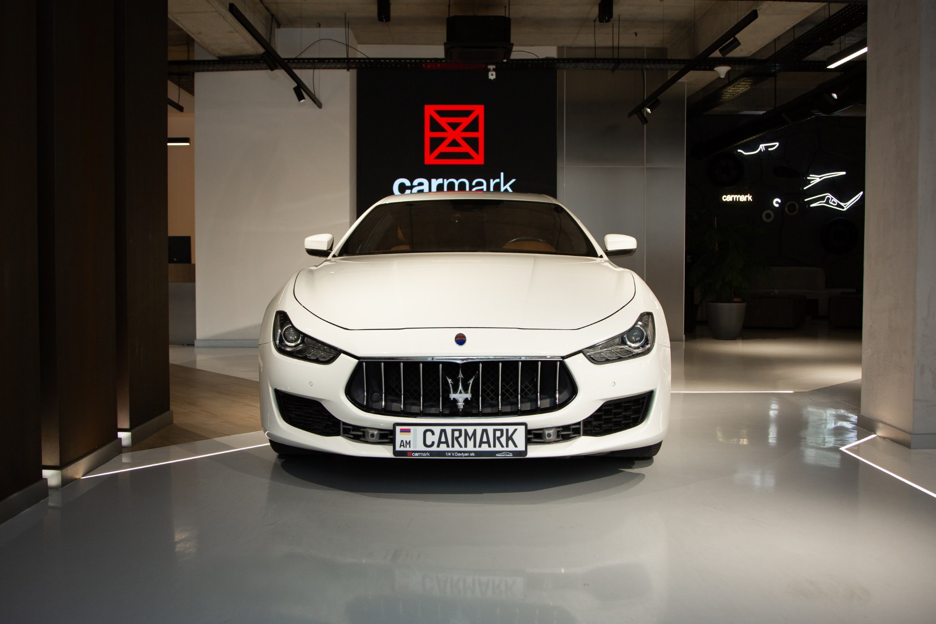 2017 Maserati Ghibli