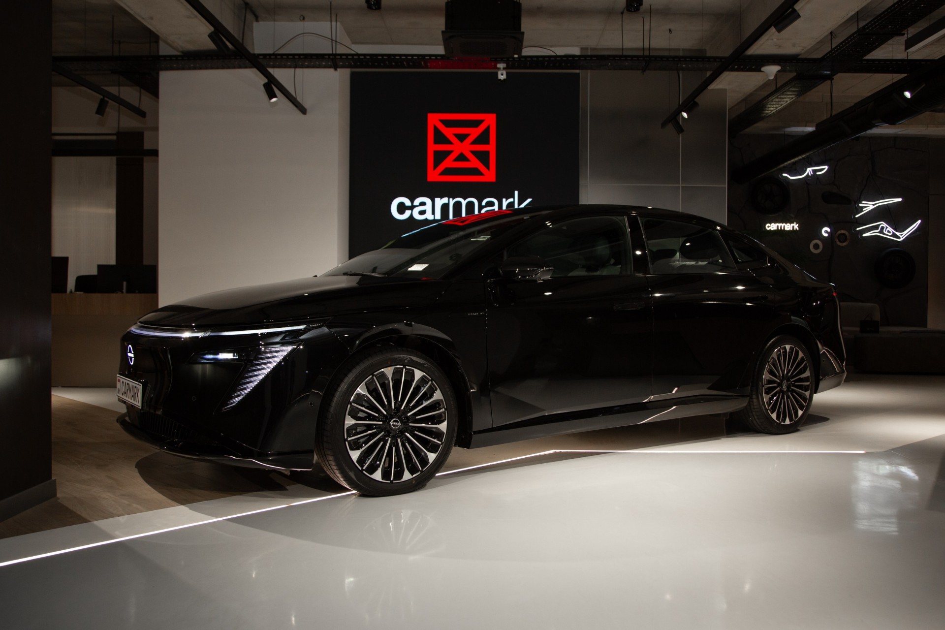 Nissan N7 Max