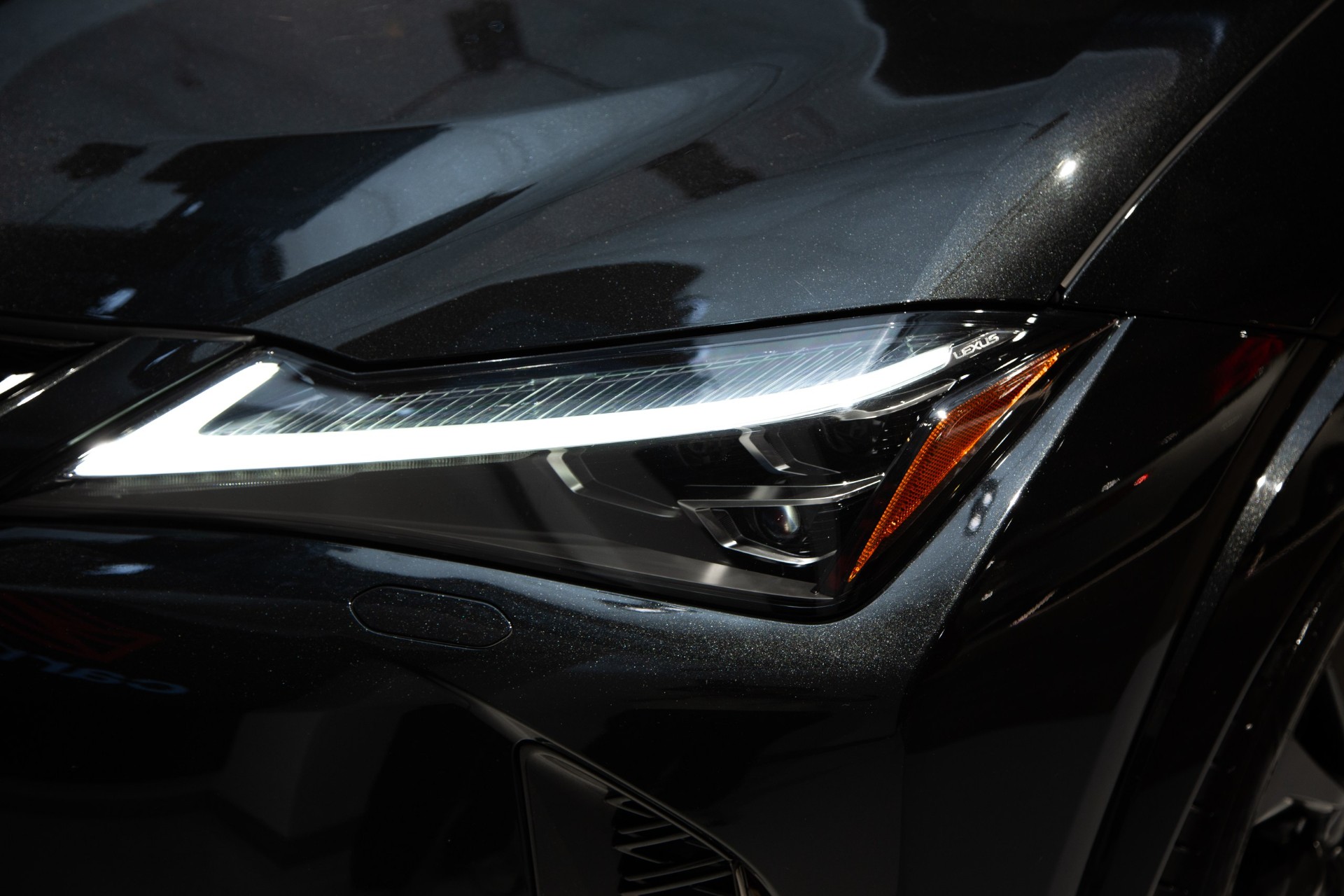 Lexus UX 200