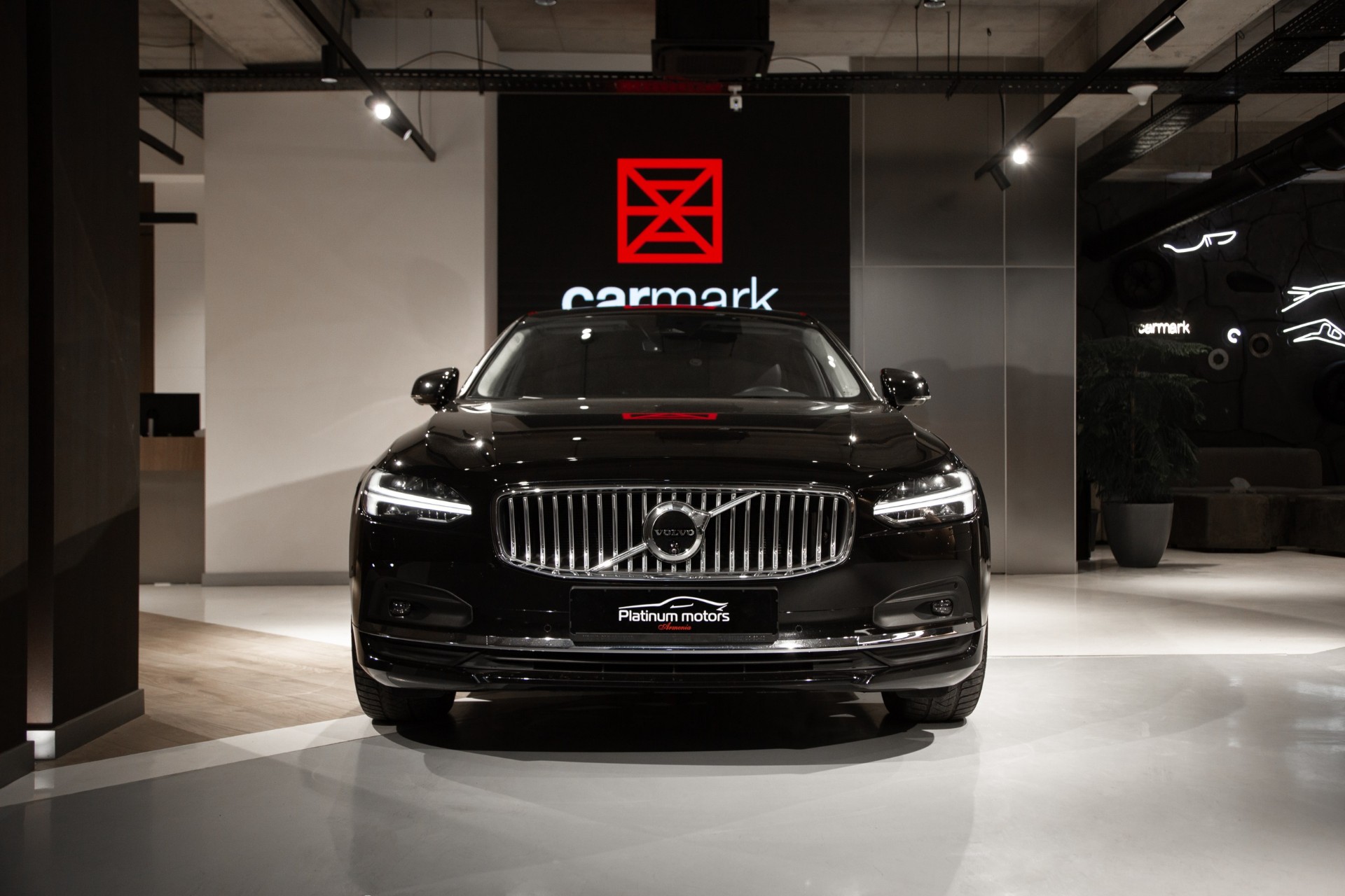 2023 Volvo S90
